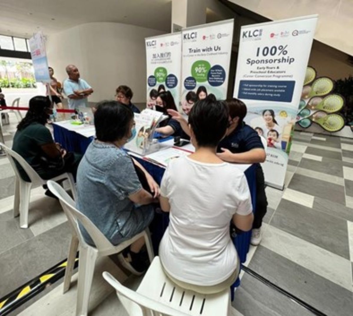 智源教育学院在新加坡展开幼儿教师招聘活动- KLC International Institute